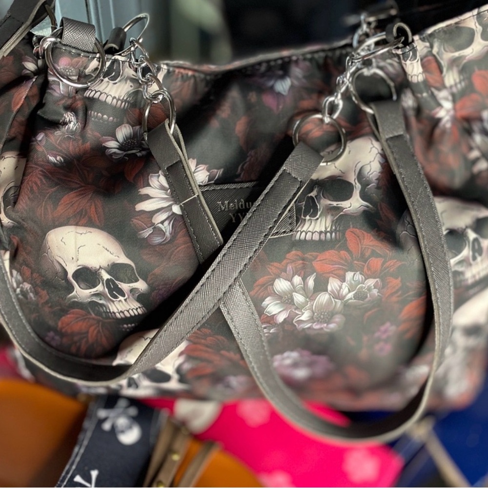 Skull and Floral Patterned Women's Bag - Picture 3 of 7